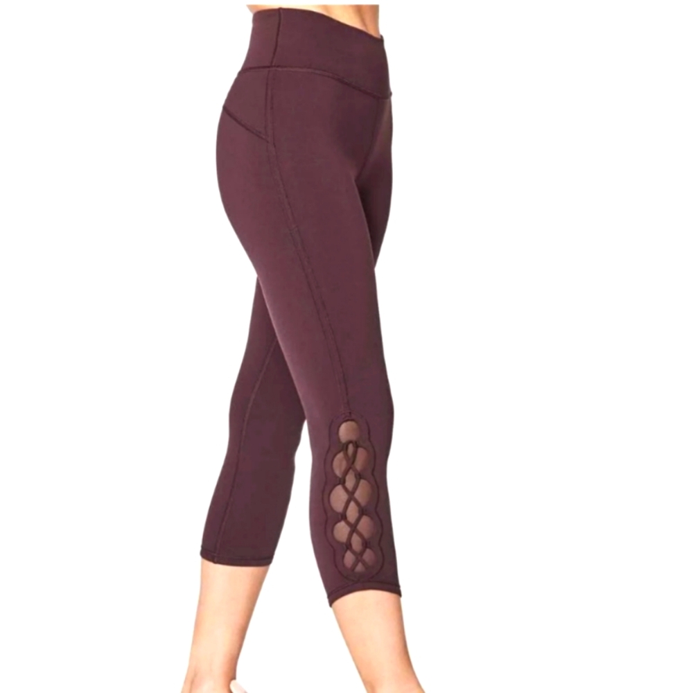 Lululemon Leggings Women’s 2 Burgundy Red Tied to it Crop